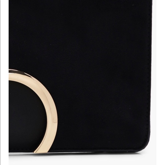 NWT. Black gold circle suedette clutch - Picture 3 of 6